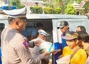 Polres dan Pemkot Cimahi Tebar Kebaikan Bagikan Sembako