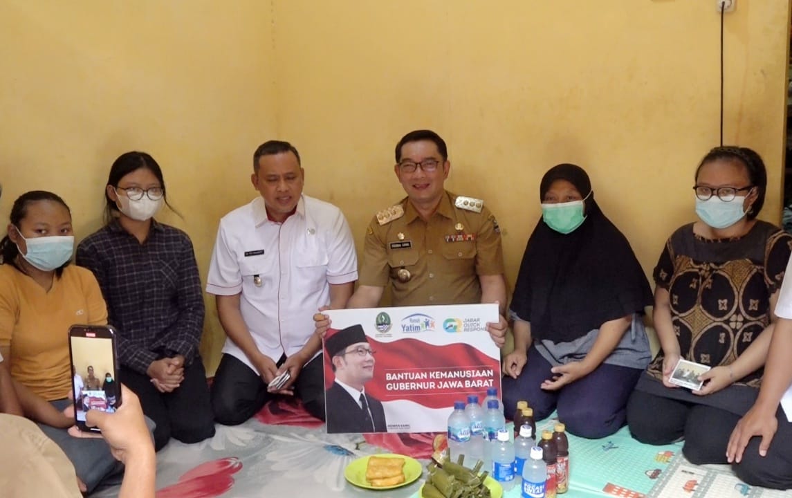 Ridwan Kamil Bantu Anak Yatim