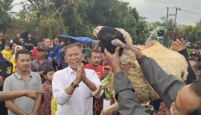 TB Mulyana Syahrudin Nonton Final Bola Antarkampung