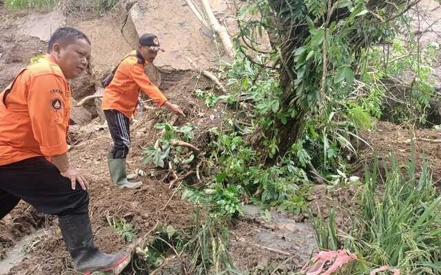Bocah di Cidaun Cianjur Tewas Tertimbun Longsor