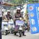 Hari Batik Nasional Uu Ruzhanul Naik Vespa Pakai Batik