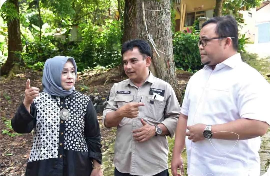 Komisi IV DPRD Jabar Tinjau Jalan Provinsi di KBB