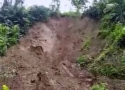Tebing Longsor di Kampung Cibubuay Cianjur Tutup Jalan