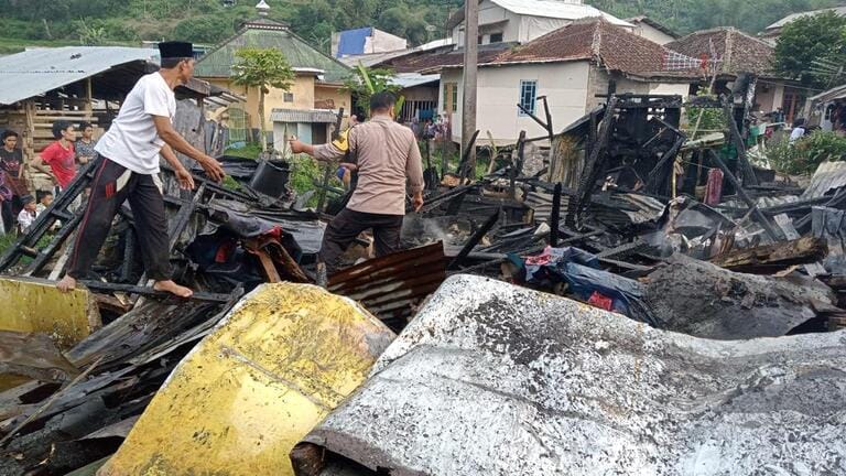 1 Rumah di Pacet Cianjur Ludes Terbakar Jadi Abu