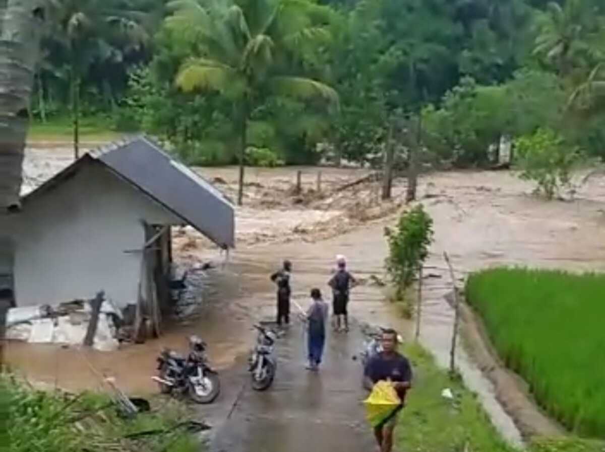 Cianjur Selatan di Kepung Banjir, Rumah Warga Terendam