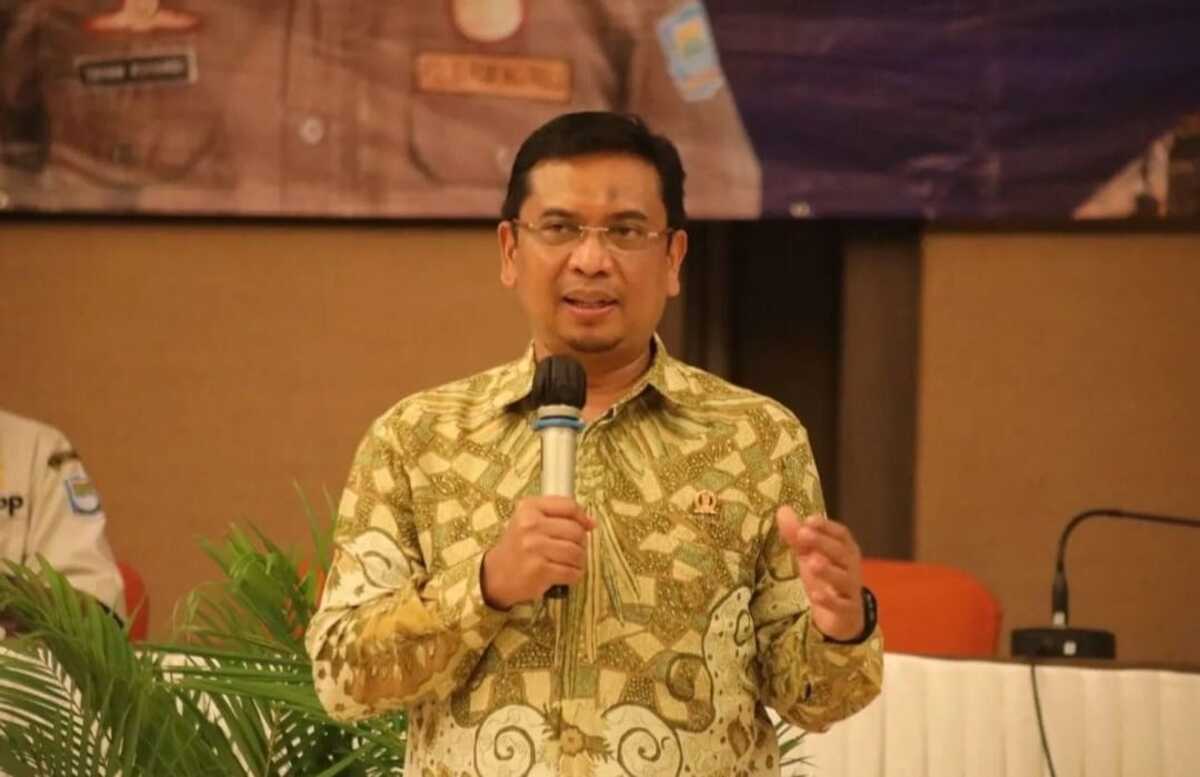 DPRD Kota Bandung Minta Satpol-PP Tertibkan Reklame