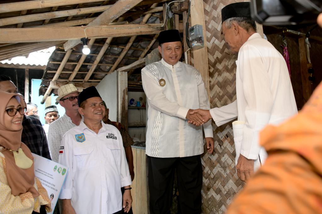 Jabar Caang Terangi 9 Desa di 4 Kecamatan di Subang