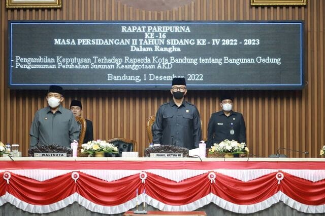 Paripurna DPRD Kota Bandung, Raperda Bangunan Disetujui