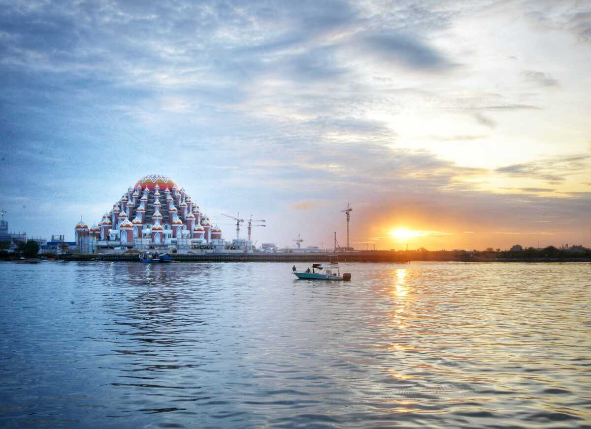 Pembangunan Masjid Al Jabbar segera Rampung