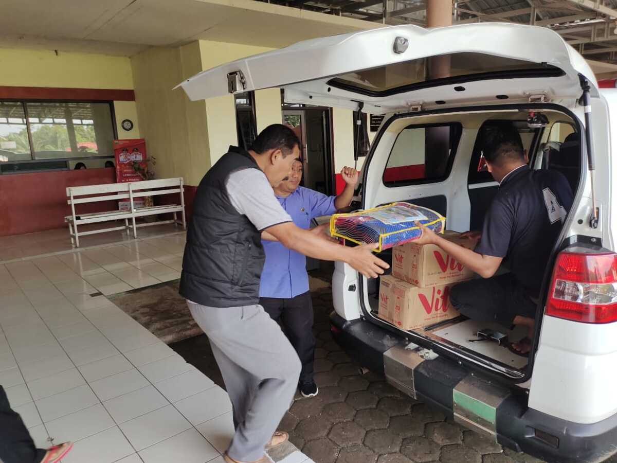 Pemerintah Desa Kertajaya Cianjur Kedatangan Bantuan Logistik