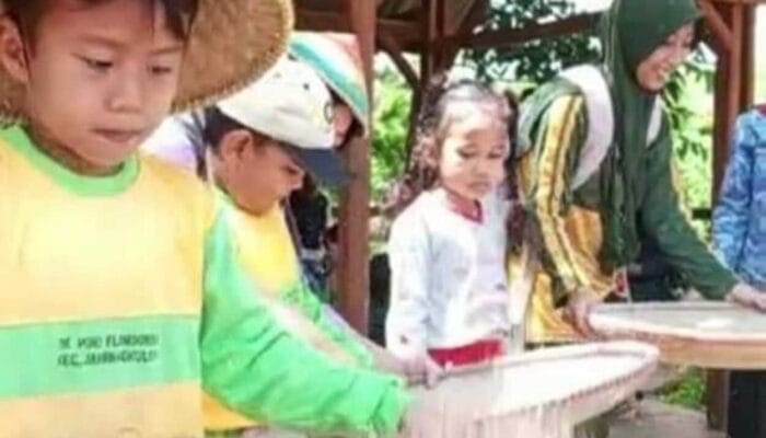 Desa Wisata Hanjeli Ajari Anak Cintai Pangan Lokal