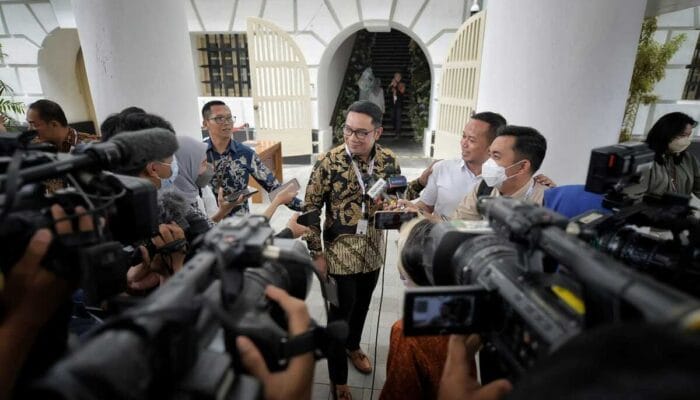 Emil Paparkan Sejumlah Keberhasilan ke Jokowi