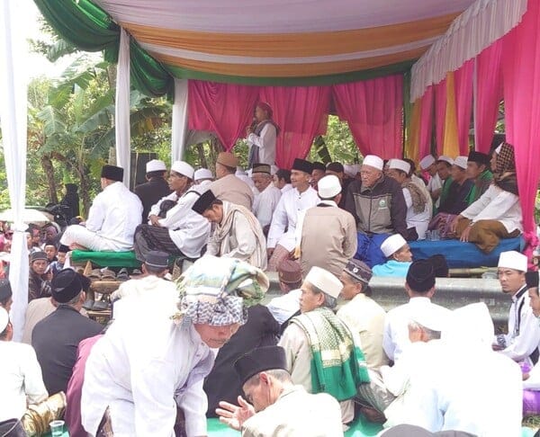 Haul Embah Santri Cibitung Diisi Dzikir, Salawat, Tabligh Akbar