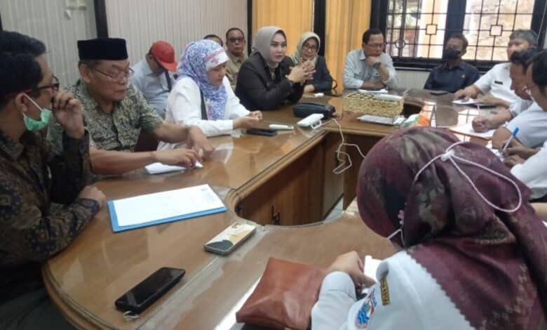 Komisi III DPRD Kota Cimahi Geram dengan Sampah