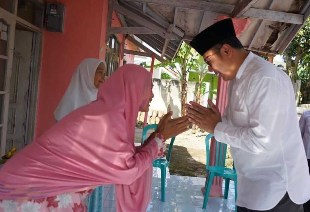 Rumah Aam Aminah Mendpat Bantuan Fahmi