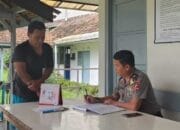 Brigjen Polisi Solihin Berbagi dengan Tuna Netra