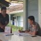 Brigjen Polisi Solihin Berbagi dengan Tuna Netra