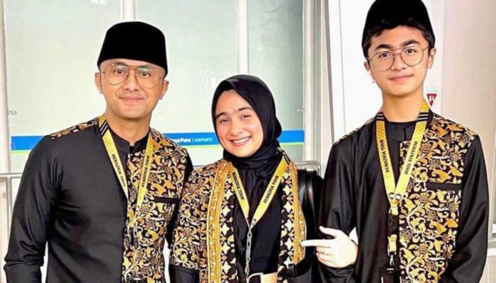 Bupati Bandung Barat Bersama Istri Umrah