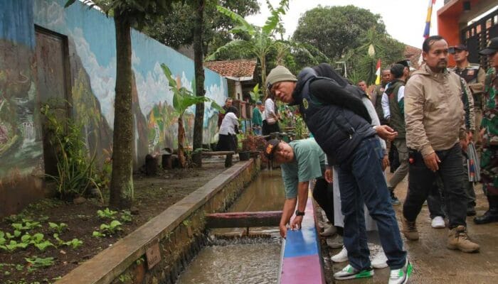 Bupati Bandung Tinjau Kampung Bedas Pelita Atlas