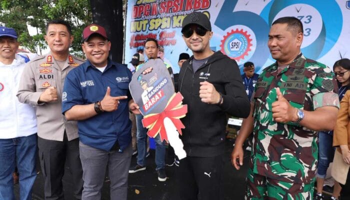 HUT Ke-50 K-SPSI KBB, Hengky Berikan Doorprize Motor