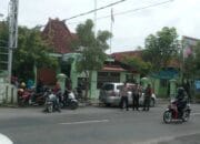 Kantor Kecamatan Lembeyen Didemo Warga, Kenapa?