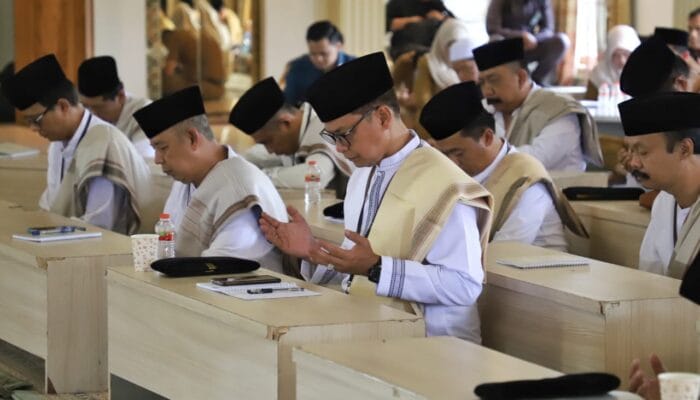 Kepala Perangkat Daerah di Kab Bandung Pesantren Kilat