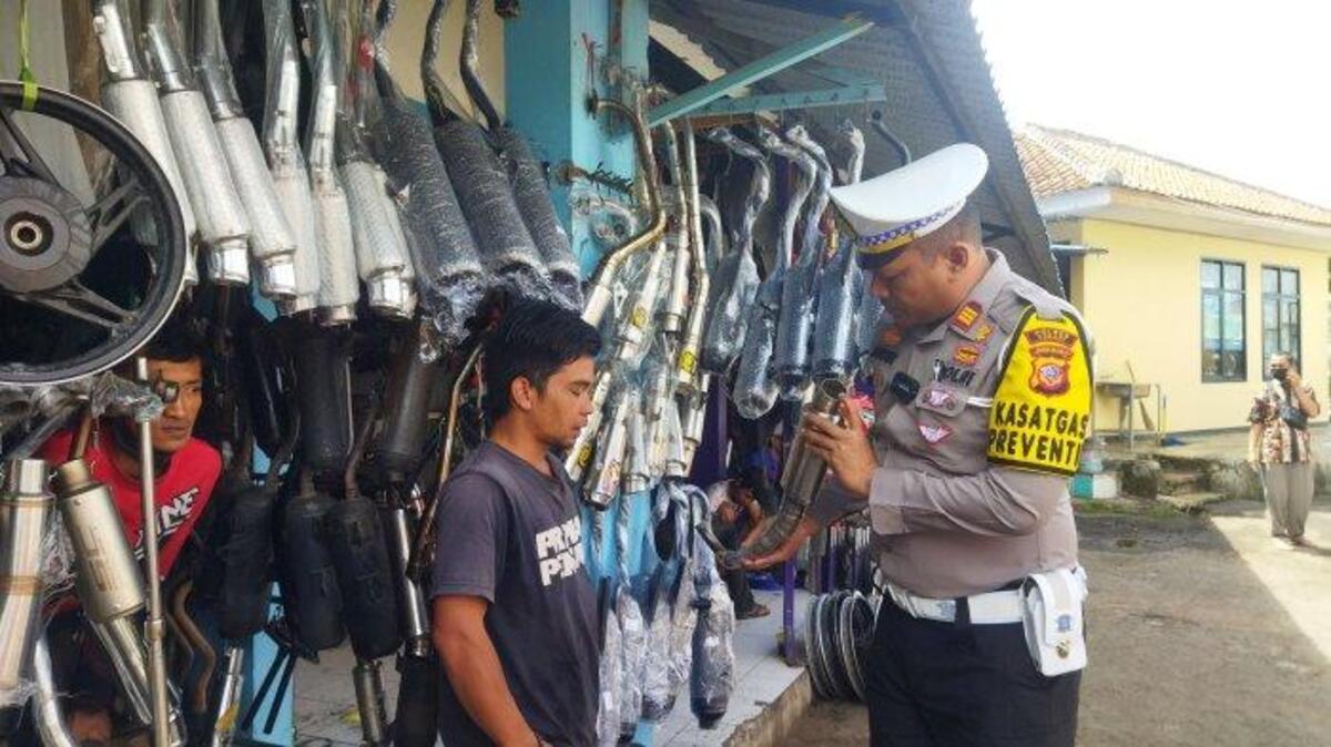 Polres Cimahi Buru Knalpot Bising di Wilayah KBB & Cimahi