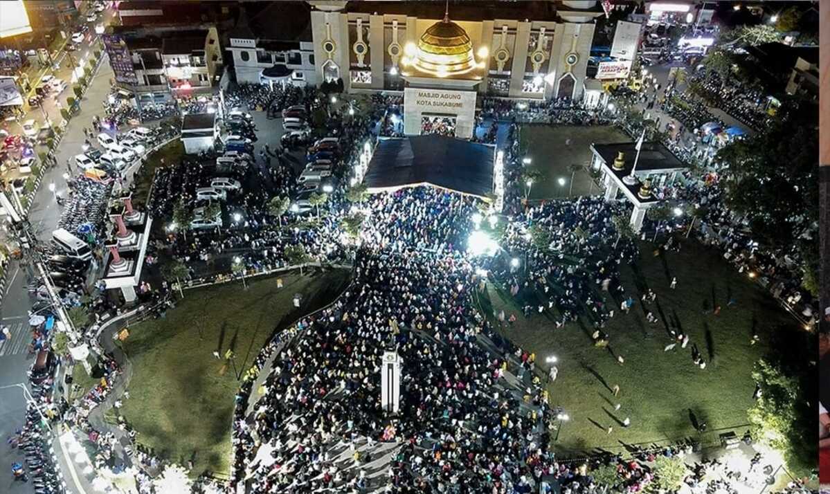 Tablig Akbar Ustaz Adi Hidayat Dibanjiri Warga