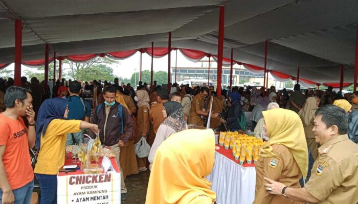 Bazar UMKM di Bandung Barat Diserbu Para ASN