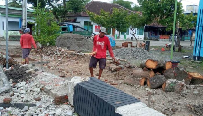 Dana BKK Desa Purworejo Percantik Wajah Kantor