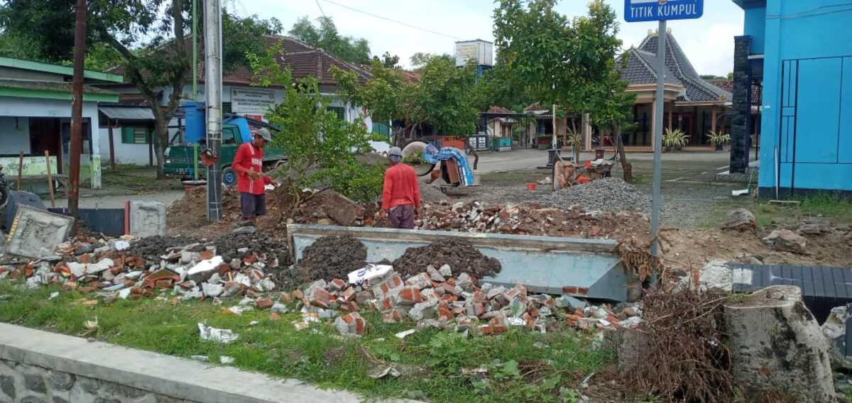 Dana BKK Desa Purworejo Percantik Wajah Kantor