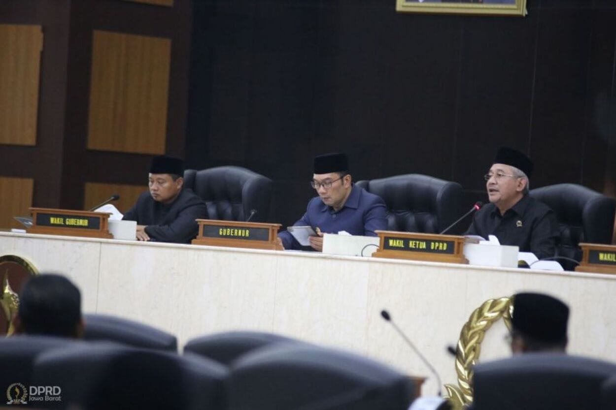 DPRD Jabar Rapat Paripurna LKPJ Gubernur 2022