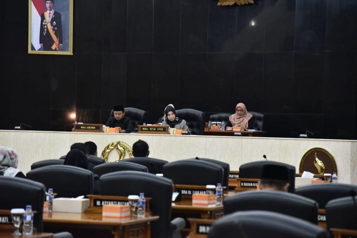 DPRD Jawa Barat Menutup Masa Sidang II 2022/2023