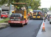 Emil Pantau Perbaikan Jalan Sumber di Cirebon