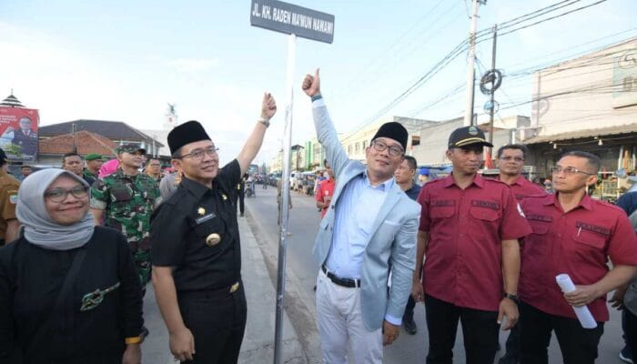 Emil Resmikan Jalan KH. R. Ma’mun Nawawi