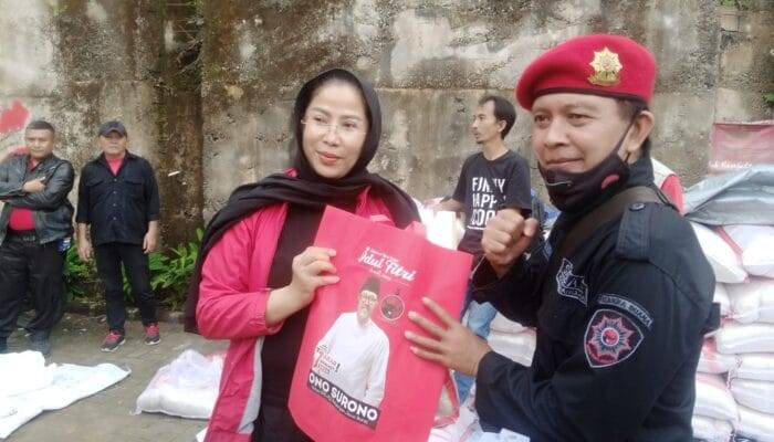 DPC PDIP KBB Salurkan 20 Ribu Paket Sembako Untuk Pengurus dan Warga