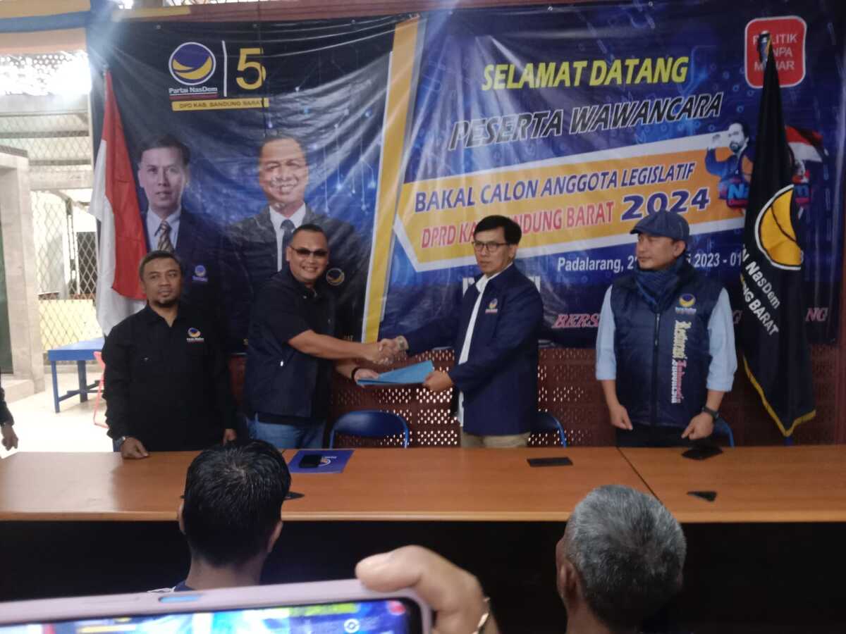 Iwan Setiawan Daftarkan Diri Jadi Bacaleg Nasdem KBB