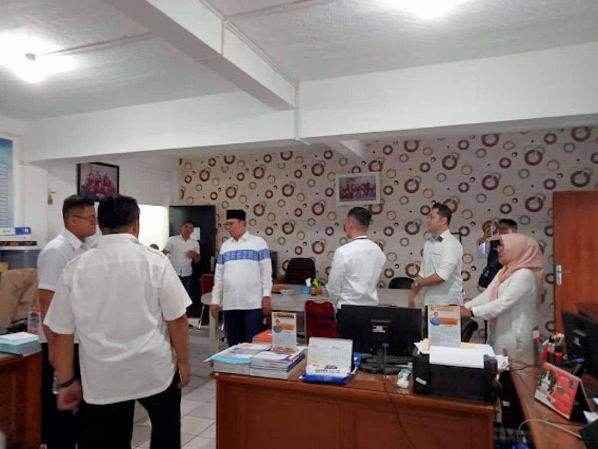 Walikota Sukabumi Sidak ASN di Hari Pertama Kerja