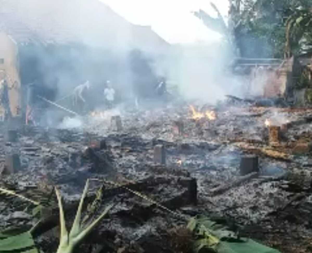 2 Rumah Warga Sukaluyu Cianjur Ludes Terbakar