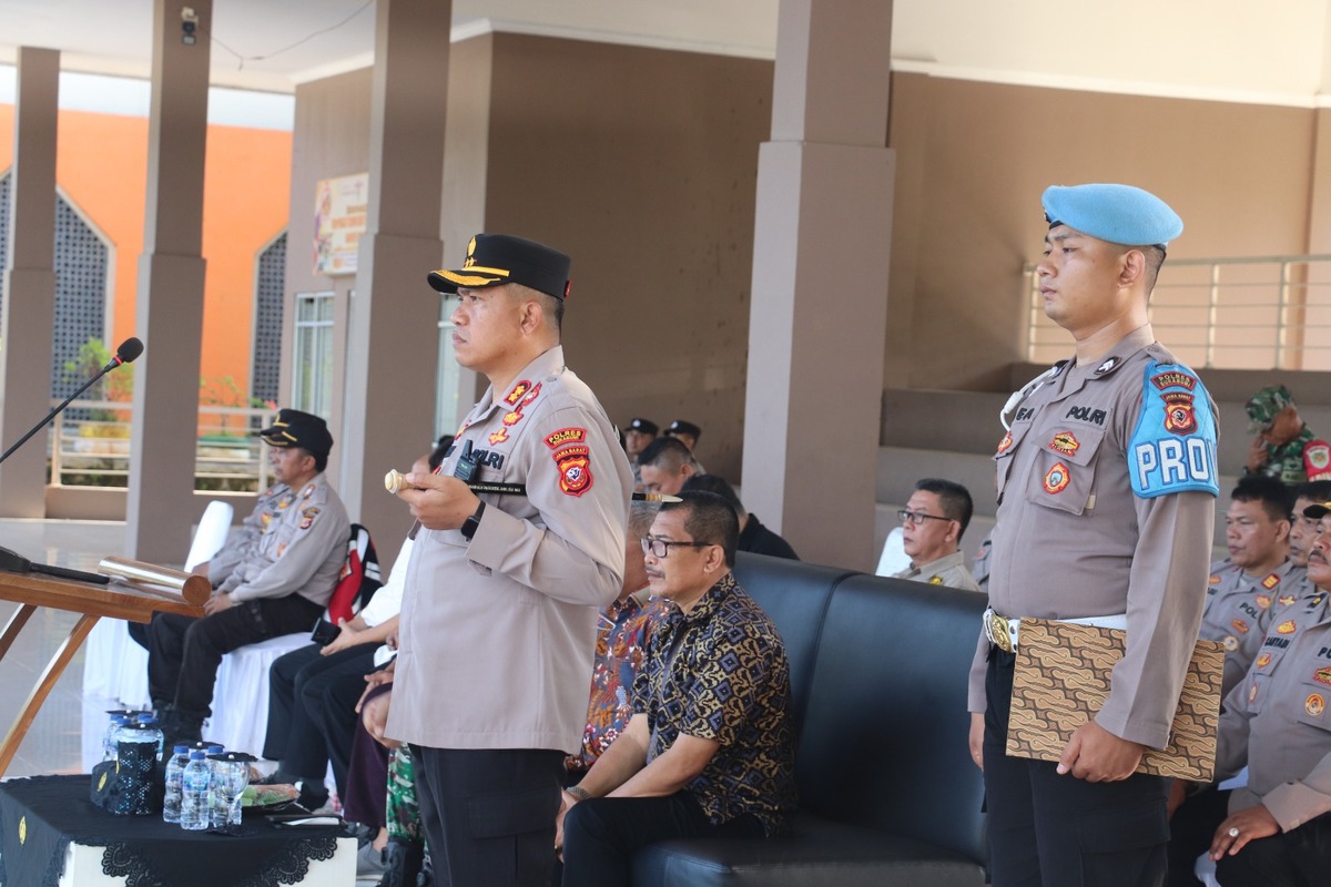 555 Polisi RW di Kabupaten Sukabumi Disebar