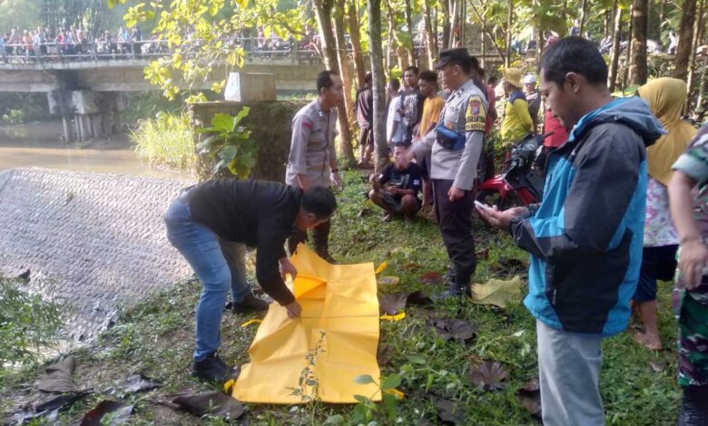 Kabupaten Ponorogo Geger Adanya Mayat di Sungai