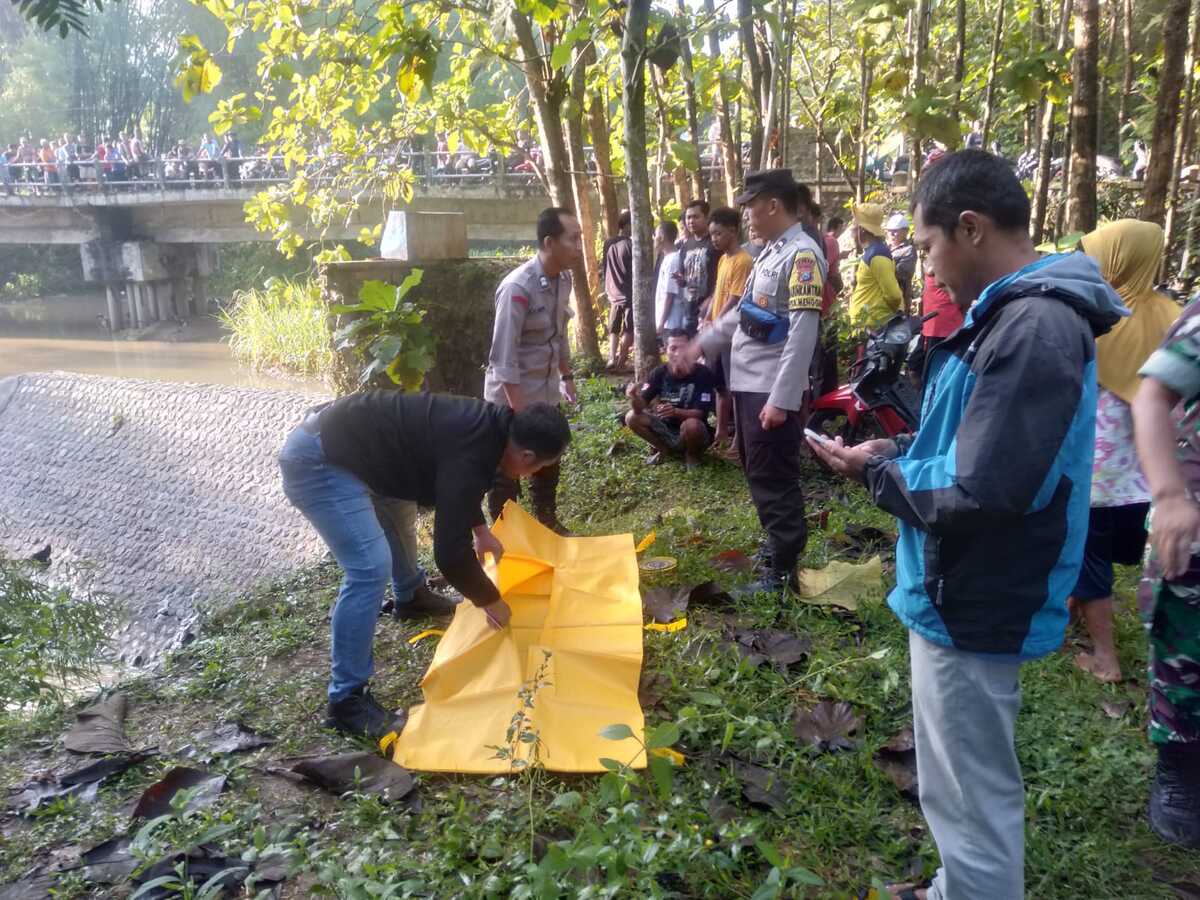 Kabupaten Ponorogo Geger Adanya Mayat di Sungai