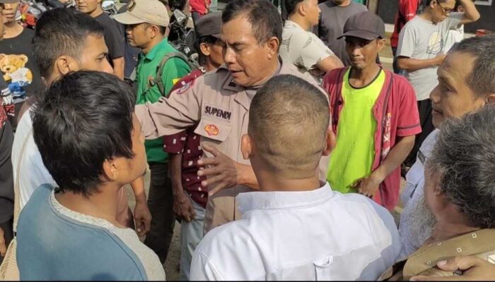 Kepala Desa Sukatani Cianjur Dituntut Mundur Warga