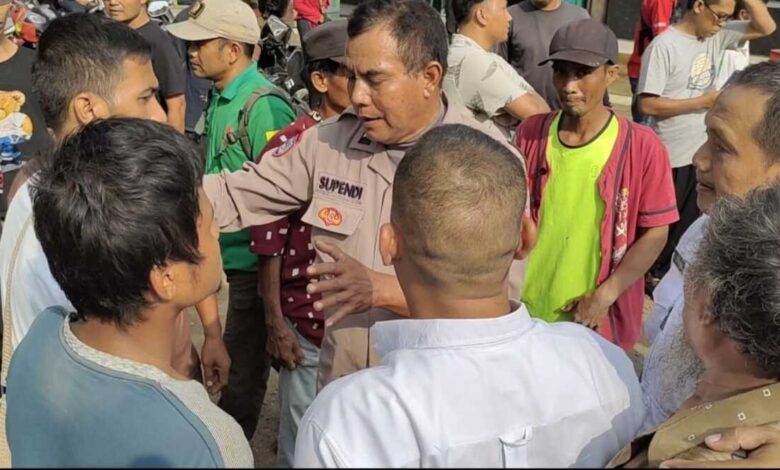 Kepala Desa Sukatani Cianjur Dituntut Mundur Warga