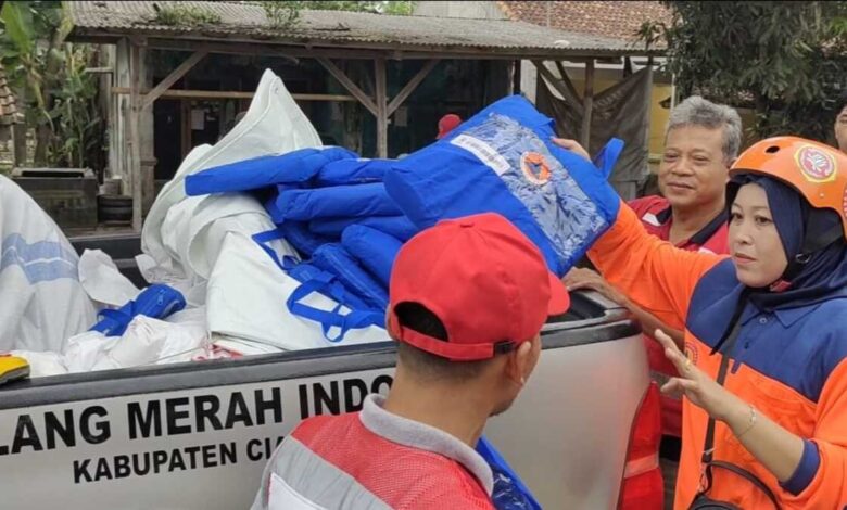 PMI Cianjur Evakuasi Banjir Bandang Ciranjang dan Bojongpicung