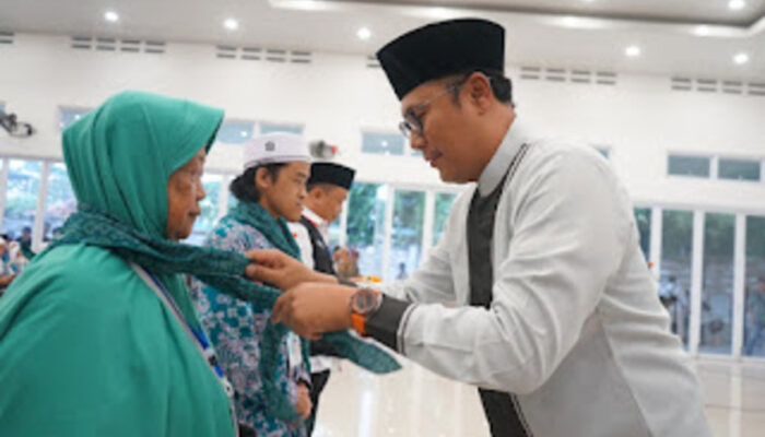 Fahmi Lepas 256 Calon Jemaah Haji Kota Sukabumi