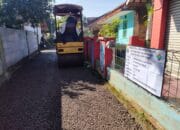 Ratusan Meter Jalan Kampung Pasir Kaliki Cianjur Dihotmix