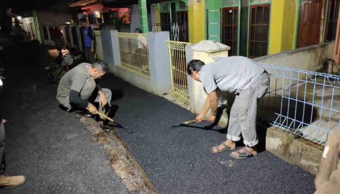 Jalan Gang di Kampung Babakan Cianjur Dihotmiks