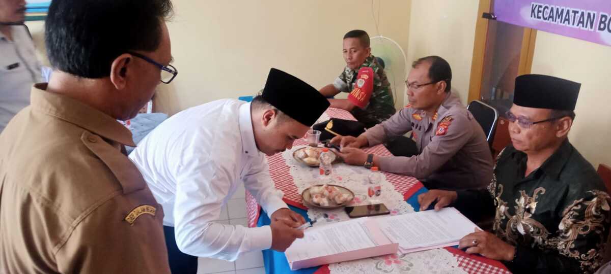 Kasi Pemerintahan Desa Sukaratu Cianjur Dilantik