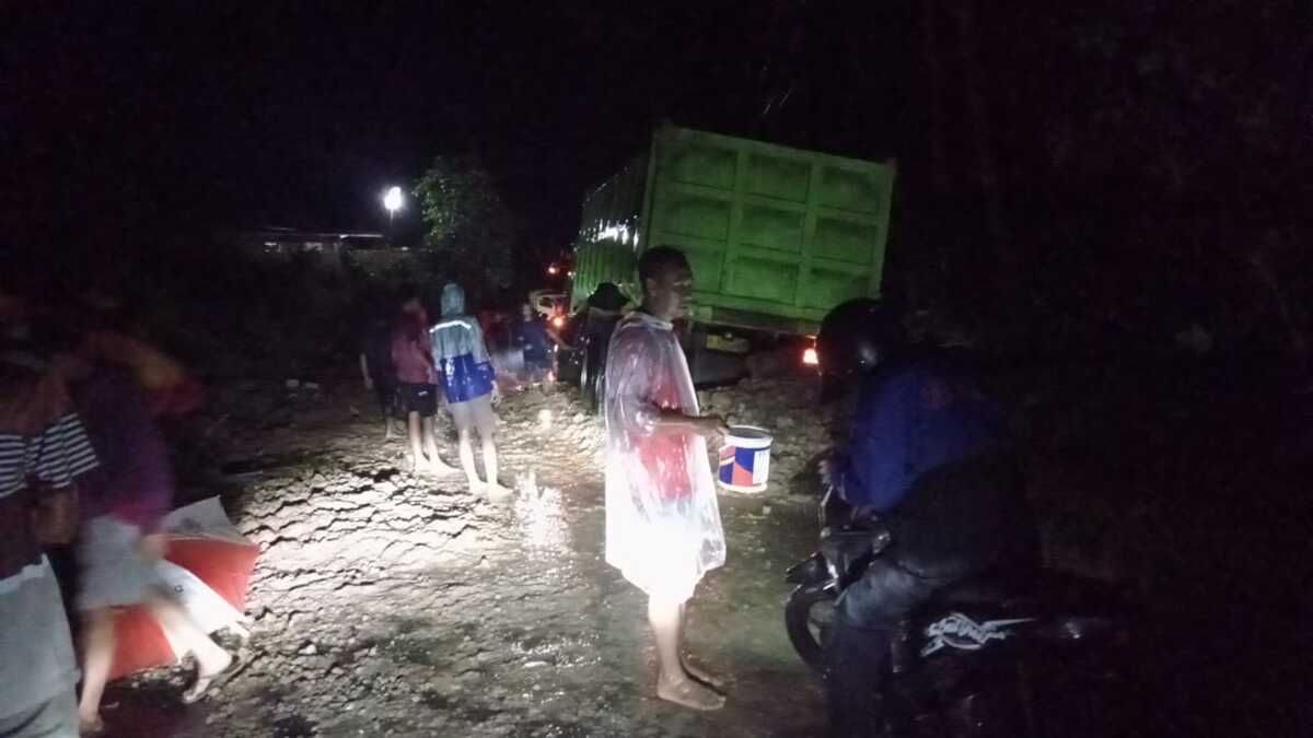 Kecamatan Pagelaran Cianjur Diterjang Banjir dan Longsor
